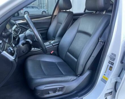 БМВ 5 Серия 2014 в Житомире на Automoto.ua Белый БМВ 5 Серия, объемом двигателя 3 л и пробегом 81 тыс. км за 15200 $, фото 8 на Automoto.ua