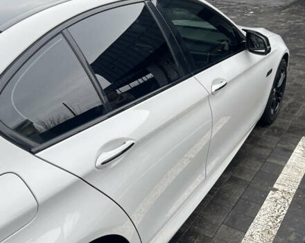 Белый БМВ 5 Серия, объемом двигателя 2 л и пробегом 208 тыс. км за 18000 $, фото 5 на Automoto.ua