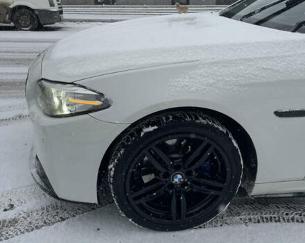 Білий БМВ 5 Серія, об'ємом двигуна 2.98 л та пробігом 177 тис. км за 17000 $, фото 33 на Automoto.ua