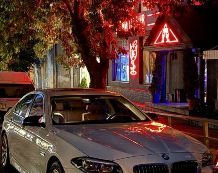 Белый БМВ 5 Серия, объемом двигателя 3 л и пробегом 224 тыс. км за 16600 $, фото 12 на Automoto.ua