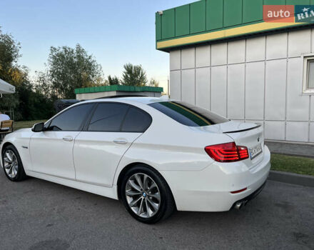 Білий БМВ 5 Серія, об'ємом двигуна 2 л та пробігом 50 тис. км за 15000 $, фото 1 на Automoto.ua