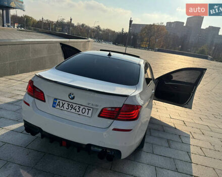 Білий БМВ 5 Серія, об'ємом двигуна 2.98 л та пробігом 139 тис. км за 18700 $, фото 16 на Automoto.ua