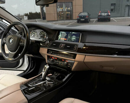 Белый БМВ 5 Серия, объемом двигателя 2 л и пробегом 136 тыс. км за 13950 $, фото 14 на Automoto.ua