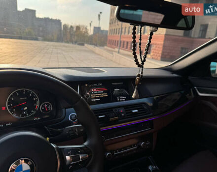 Білий БМВ 5 Серія, об'ємом двигуна 2.98 л та пробігом 139 тис. км за 18700 $, фото 9 на Automoto.ua
