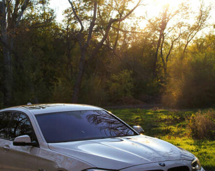 БМВ 5 Серия 2014 в Николаеве на Automoto.ua Белый БМВ 5 Серия, объемом двигателя 3 л и пробегом 273 тыс. км за 22000 $, фото 6 на Automoto.ua