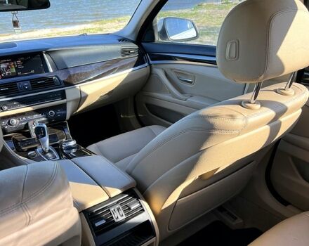 Білий БМВ 5 Серія, об'ємом двигуна 3 л та пробігом 237 тис. км за 14800 $, фото 8 на Automoto.ua