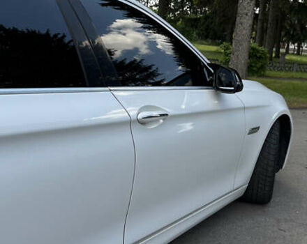 Белый БМВ 5 Серия, объемом двигателя 2 л и пробегом 139 тыс. км за 16111 $, фото 2 на Automoto.ua