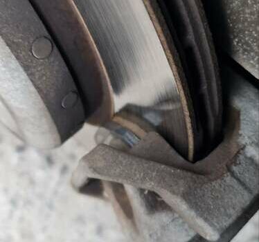 Белый БМВ 5 Серия, объемом двигателя 3 л и пробегом 117 тыс. км за 23000 $, фото 24 на Automoto.ua