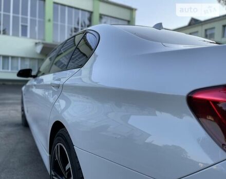 Білий БМВ 5 Серія, об'ємом двигуна 2 л та пробігом 262 тис. км за 20500 $, фото 6 на Automoto.ua