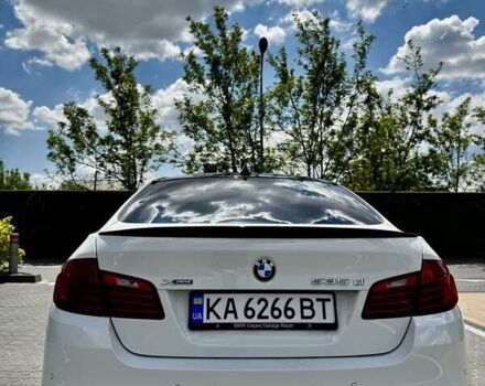 Белый БМВ 5 Серия, объемом двигателя 2.99 л и пробегом 189 тыс. км за 16400 $, фото 12 на Automoto.ua