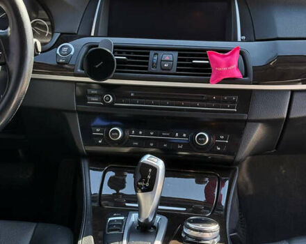 Белый БМВ 5 Серия, объемом двигателя 3 л и пробегом 173 тыс. км за 18000 $, фото 15 на Automoto.ua