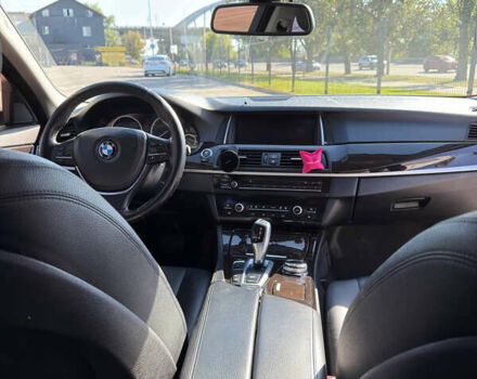 Белый БМВ 5 Серия, объемом двигателя 3 л и пробегом 173 тыс. км за 18000 $, фото 16 на Automoto.ua