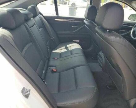 Білий БМВ 5 Серія, об'ємом двигуна 3 л та пробігом 27 тис. км за 2500 $, фото 9 на Automoto.ua