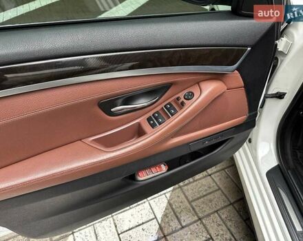 Белый БМВ 5 Серия, объемом двигателя 2 л и пробегом 184 тыс. км за 16990 $, фото 7 на Automoto.ua