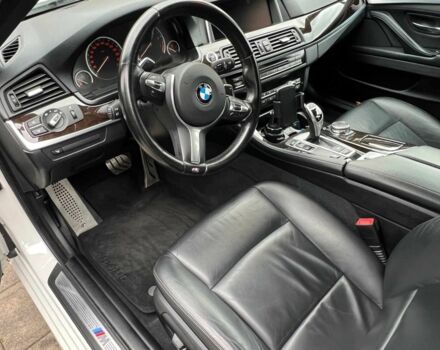 Білий БМВ 5 Серія, об'ємом двигуна 3 л та пробігом 157 тис. км за 9000 $, фото 10 на Automoto.ua