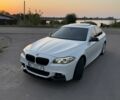 Белый БМВ 5 Серия, объемом двигателя 3 л и пробегом 210 тыс. км за 15499 $, фото 1 на Automoto.ua