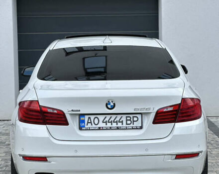 БМВ 5 Серия 2014 в Ужгороде на Automoto.ua Белый БМВ 5 Серия, объемом двигателя 2 л и пробегом 247 тыс. км за 14999 $, фото 8 на Automoto.ua