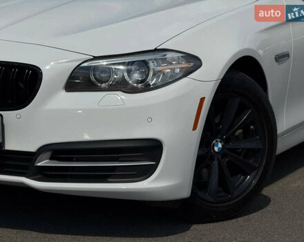 Белый БМВ 5 Серия, объемом двигателя 2 л и пробегом 97 тыс. км за 16000 $, фото 4 на Automoto.ua