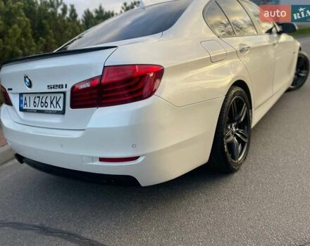 Белый БМВ 5 Серия, объемом двигателя 2 л и пробегом 175 тыс. км за 15999 $, фото 9 на Automoto.ua