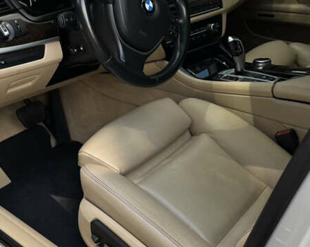 Белый БМВ 5 Серия, объемом двигателя 2 л и пробегом 139 тыс. км за 16111 $, фото 16 на Automoto.ua