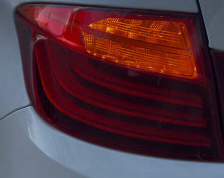 Белый БМВ 5 Серия, объемом двигателя 2 л и пробегом 173 тыс. км за 16500 $, фото 14 на Automoto.ua