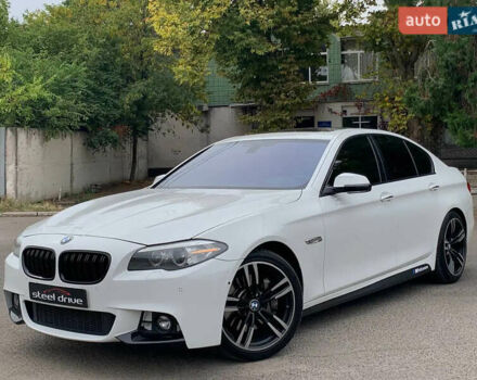 БМВ 5 Серия 2014 в Николаеве на Automoto.ua Белый БМВ 5 Серия, объемом двигателя 3 л и пробегом 273 тыс. км за 22000 $, фото 13 на Automoto.ua