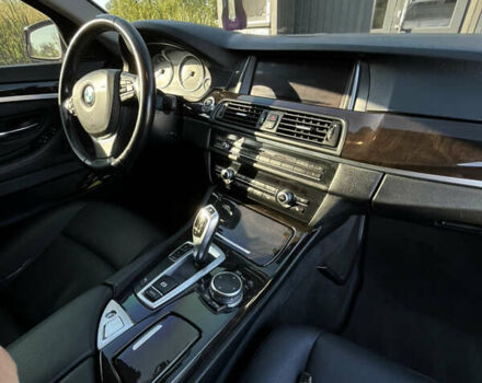 Білий БМВ 5 Серія, об'ємом двигуна 2 л та пробігом 50 тис. км за 15000 $, фото 14 на Automoto.ua