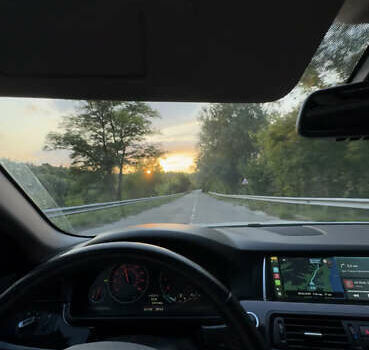 Білий БМВ 5 Серія, об'ємом двигуна 2 л та пробігом 305 тис. км за 12000 $, фото 2 на Automoto.ua