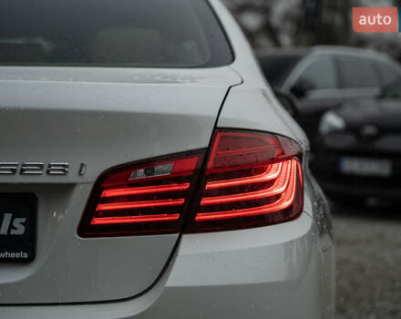 Білий БМВ 5 Серія, об'ємом двигуна 2 л та пробігом 134 тис. км за 19900 $, фото 7 на Automoto.ua