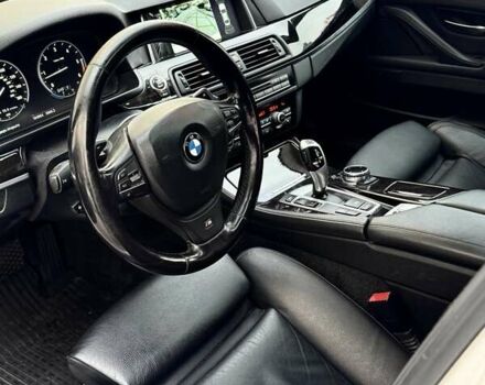 Белый БМВ 5 Серия, объемом двигателя 2.99 л и пробегом 189 тыс. км за 16400 $, фото 1 на Automoto.ua