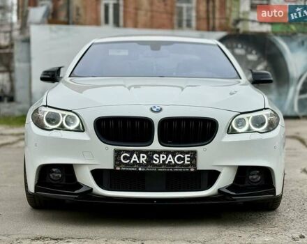Белый БМВ 5 Серия, объемом двигателя 4.4 л и пробегом 124 тыс. км за 19999 $, фото 3 на Automoto.ua