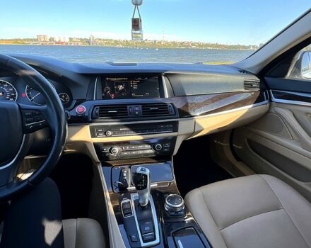 Білий БМВ 5 Серія, об'ємом двигуна 3 л та пробігом 237 тис. км за 14800 $, фото 10 на Automoto.ua