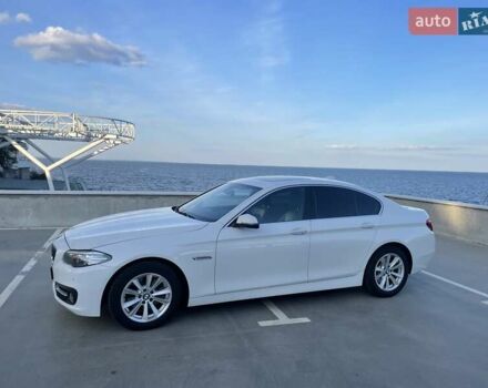 Білий БМВ 5 Серія, об'ємом двигуна 2 л та пробігом 125 тис. км за 18000 $, фото 1 на Automoto.ua