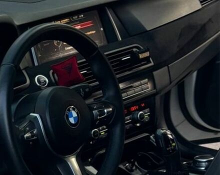 Белый БМВ 5 Серия, объемом двигателя 3 л и пробегом 150 тыс. км за 17000 $, фото 3 на Automoto.ua