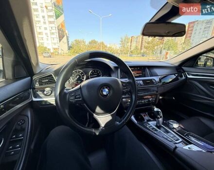 Білий БМВ 5 Серія, об'ємом двигуна 2 л та пробігом 180 тис. км за 16000 $, фото 10 на Automoto.ua