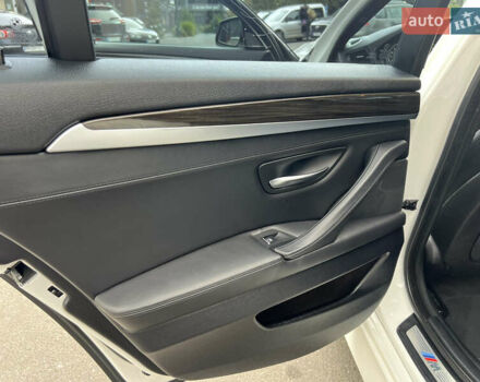 Белый БМВ 5 Серия, объемом двигателя 2.99 л и пробегом 202 тыс. км за 24000 $, фото 22 на Automoto.ua