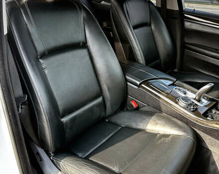 Білий БМВ 5 Серія, об'ємом двигуна 2 л та пробігом 150 тис. км за 15999 $, фото 32 на Automoto.ua