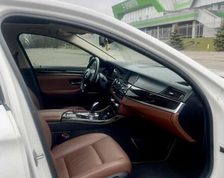 Білий БМВ 5 Серія, об'ємом двигуна 2 л та пробігом 149 тис. км за 16950 $, фото 14 на Automoto.ua