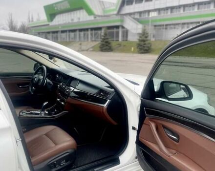 Білий БМВ 5 Серія, об'ємом двигуна 2 л та пробігом 149 тис. км за 16950 $, фото 3 на Automoto.ua