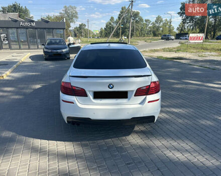 Білий БМВ 5 Серія, об'ємом двигуна 2 л та пробігом 180 тис. км за 20500 $, фото 5 на Automoto.ua