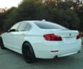 Білий БМВ 5 Серія, об'ємом двигуна 3 л та пробігом 77 тис. км за 10000 $, фото 4 на Automoto.ua