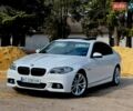 Белый БМВ 5 Серия, объемом двигателя 2 л и пробегом 155 тыс. км за 15000 $, фото 1 на Automoto.ua