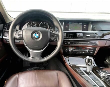 Білий БМВ 5 Серія, об'ємом двигуна 3 л та пробігом 75 тис. км за 4300 $, фото 8 на Automoto.ua