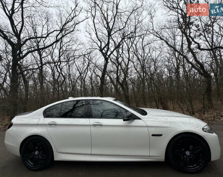 Белый БМВ 5 Серия, объемом двигателя 3 л и пробегом 144 тыс. км за 19000 $, фото 6 на Automoto.ua