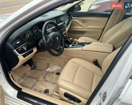 Белый БМВ 5 Серия, объемом двигателя 2 л и пробегом 92 тыс. км за 2900 $, фото 10 на Automoto.ua