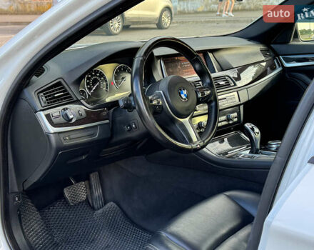 Белый БМВ 5 Серия, объемом двигателя 2.98 л и пробегом 128 тыс. км за 20699 $, фото 11 на Automoto.ua