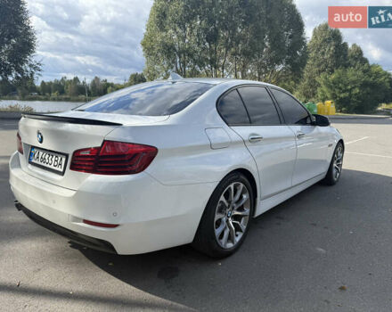 Білий БМВ 5 Серія, об'ємом двигуна 2 л та пробігом 153 тис. км за 16500 $, фото 26 на Automoto.ua