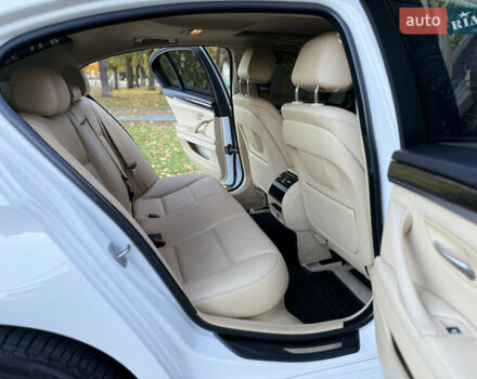 Білий БМВ 5 Серія, об'ємом двигуна 2 л та пробігом 127 тис. км за 17500 $, фото 9 на Automoto.ua