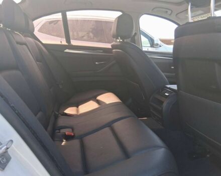 БМВ 5 Серия 2015 в Одессе на Automoto.ua Белый БМВ 5 Серия, объемом двигателя 2 л и пробегом 136 тыс. км за 9200 $, фото 5 на Automoto.ua