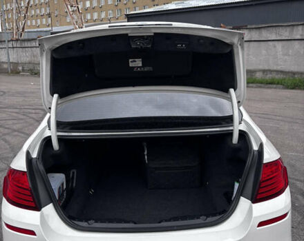 Білий БМВ 5 Серія, об'ємом двигуна 3 л та пробігом 117 тис. км за 22000 $, фото 8 на Automoto.ua